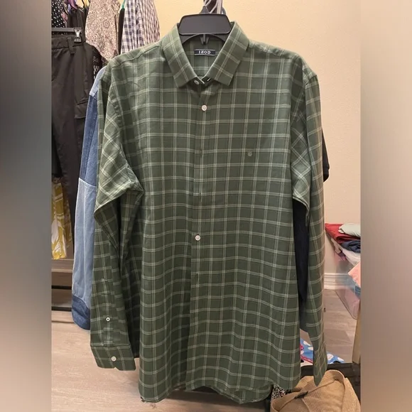 Izod green plaid button down shirt - Picture 2 of 6
